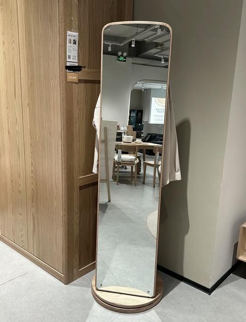 店铺摆放镜子对风水有何具体影响？