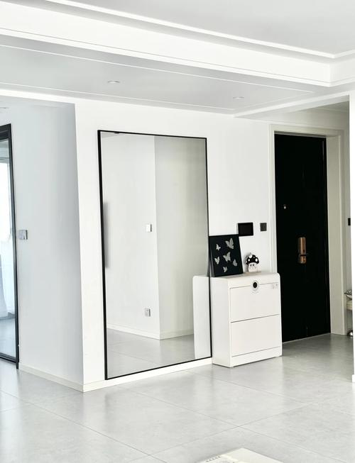 入户镜子摆放有讲究，风水上需要注意哪些事项呢？