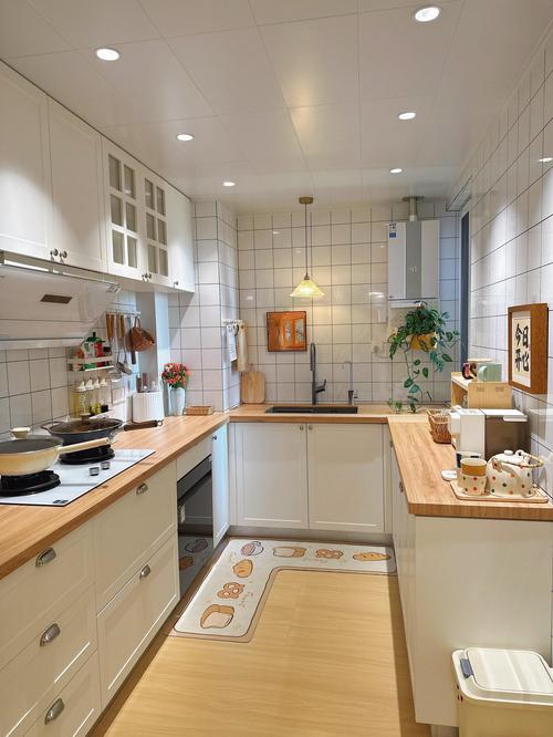 厨房墙面用木板做风水布局可行吗？