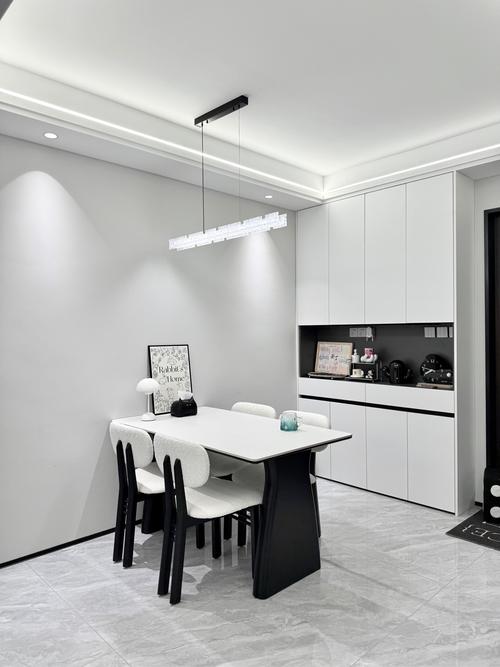 灰色地板对家居风水有怎样的影响？