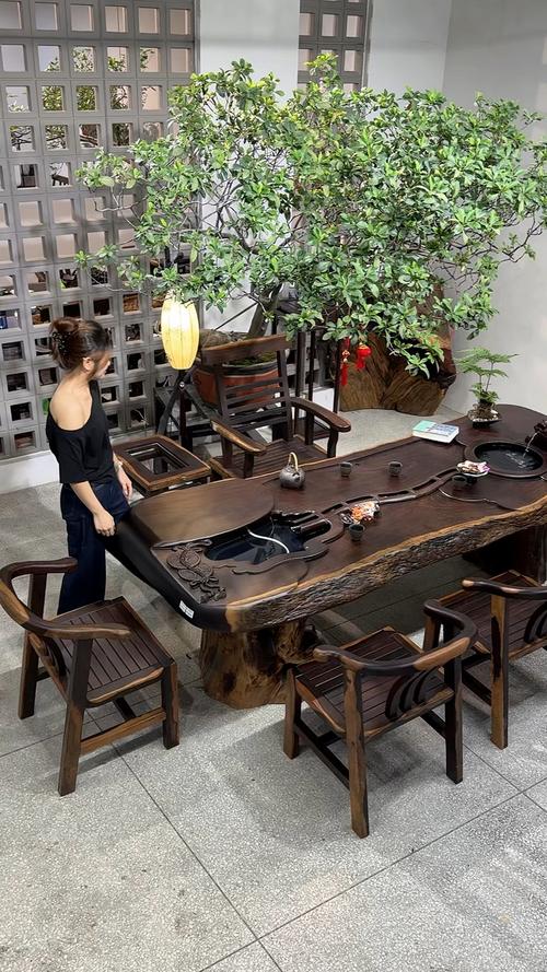 茶台雕刻时是否注重风水布局的讲究？