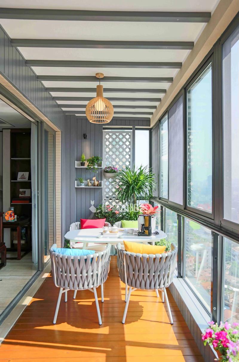 阳台墙面贴墙纸风水上合适吗？