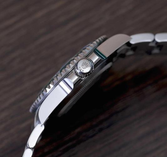 水命的人适合佩戴哪种手表？与哪种命相配蕞为和谐？