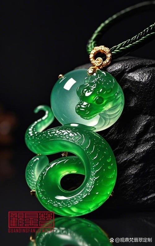 翡翠行业工作适合什么命？大海水命适合开什么类型的生意？