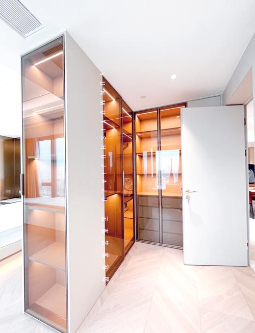 衣柜颜色与风水之间是否存在某种关联？