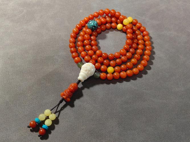 杨柳木饰品戴什么好？杨柳木适合搭配哪些首饰？