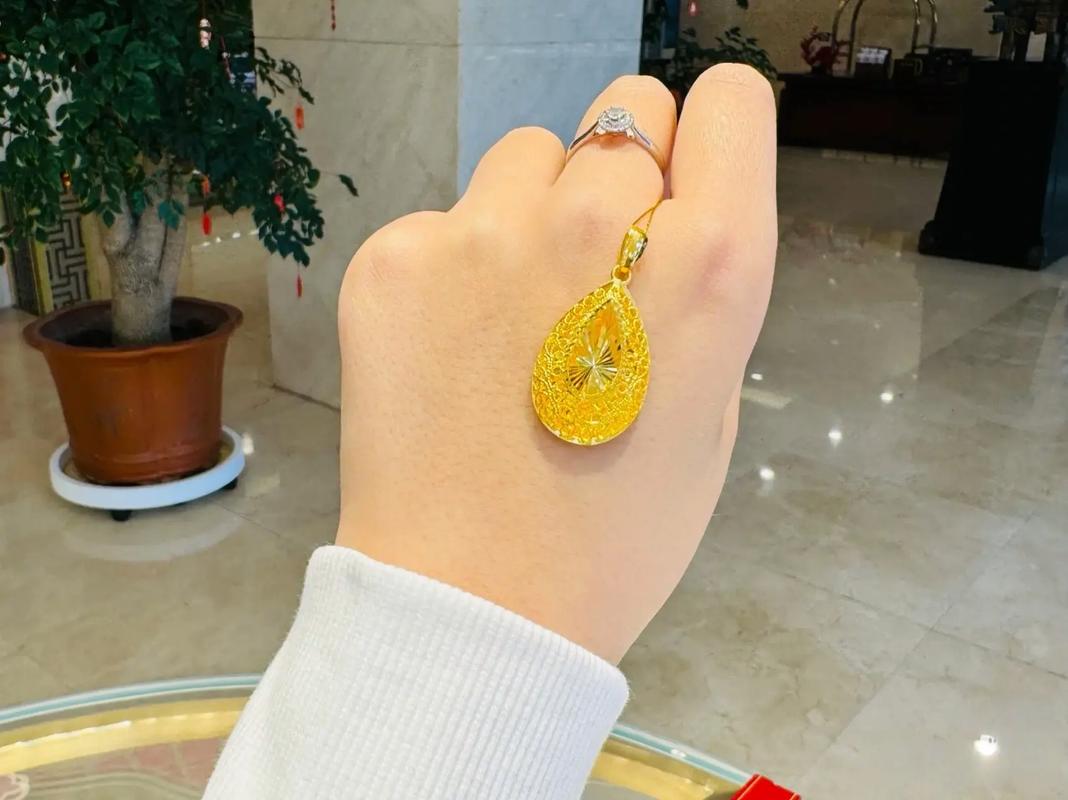 水命人适合佩戴哪些饰品能旺财运？