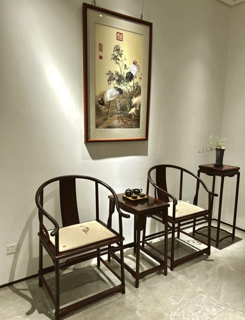 客厅摆放圈椅风水上是否适宜？