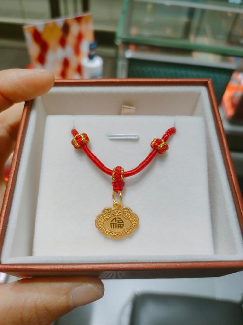 金命孩子适合学什么？带什么首饰好？