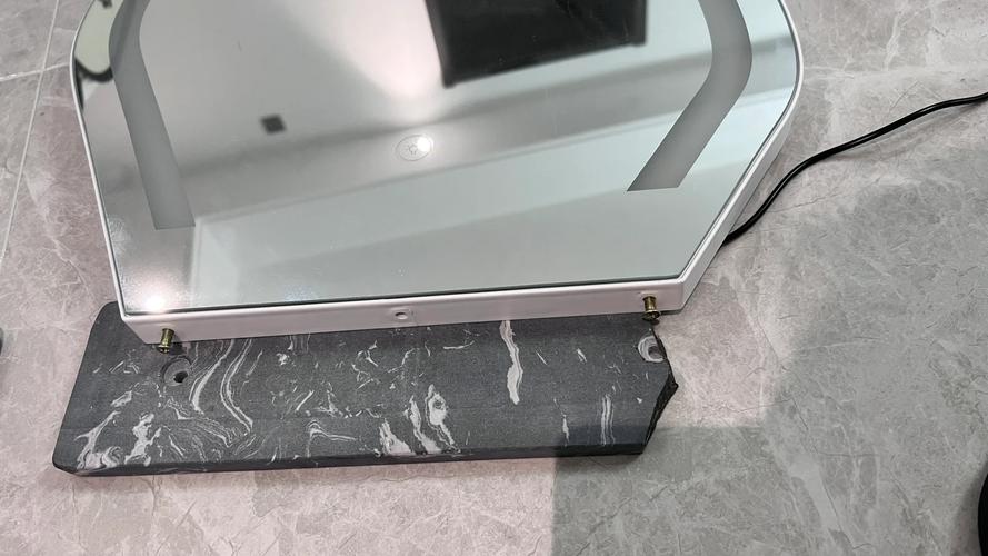 风水镜碎了还能用吗？还是应该扔掉重新买一个？