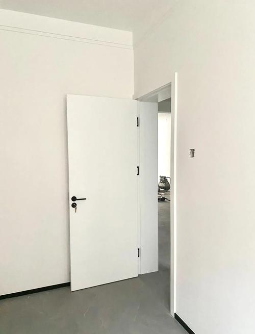 房门白色会对家居风水产生怎样的影响呢？