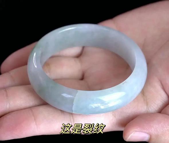 玉裂了还能继续佩戴吗？有什么影响？