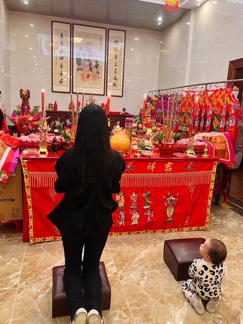 拜神真的能改善家里的风水吗？女生应该怎么做？