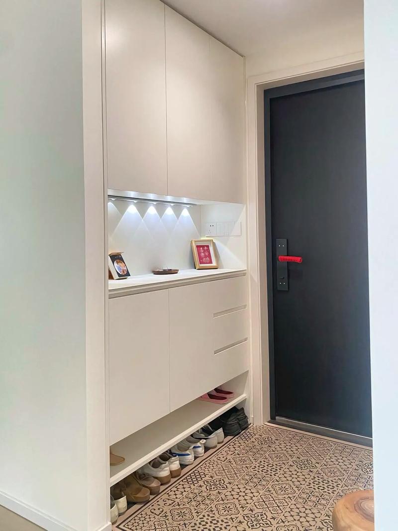 门外放置拖鞋对家居风水有影响吗？