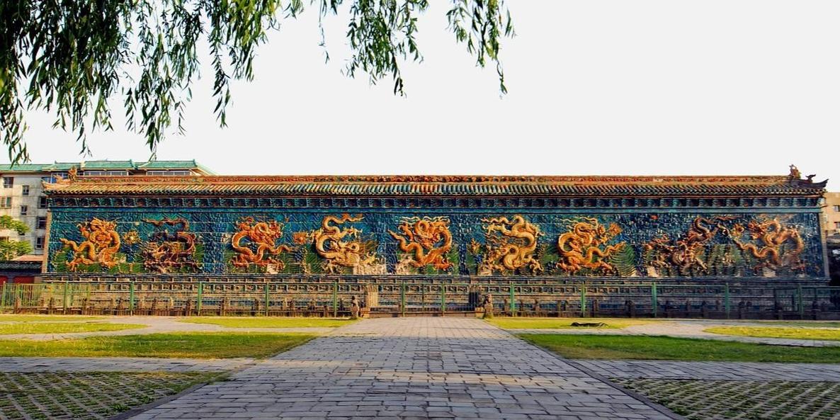 清朝皇宫中真的存在传说中的风水宝地或风水壁吗？