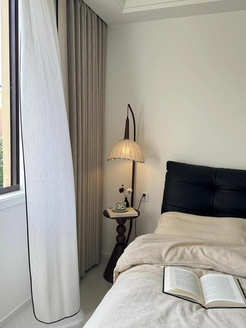 客厅摆放风水餐桌合适吗？