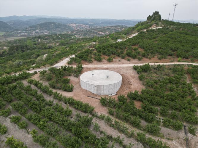 山顶建蓄粪池对风水有影响吗？