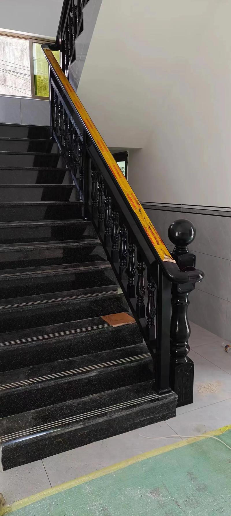 楼梯黑色对家居风水有影响吗？