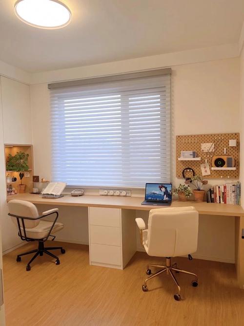 书桌对着窗户摆放会影响家居风水吗？