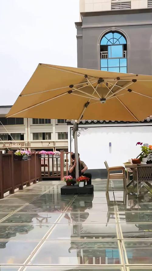 风水窗外的雨伞可以放置吗？