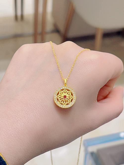 海中金命的人适合佩戴什么首饰？女人海中金命首饰推荐？