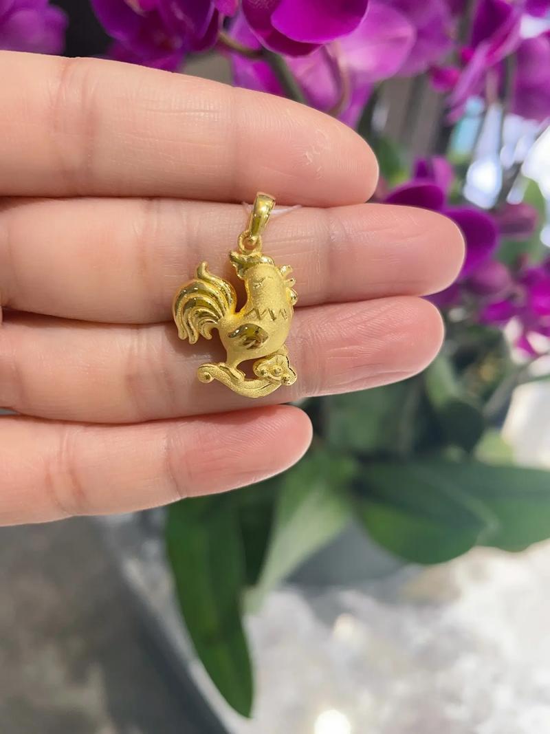 属鸡的人金鸡命适合佩戴什么饰品？