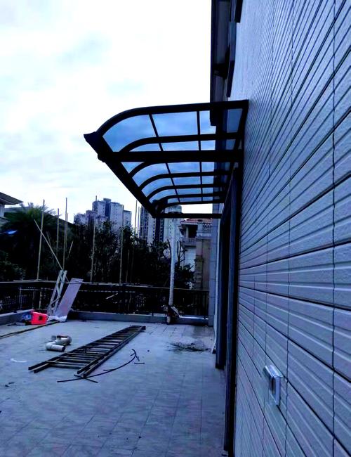 门口搭建雨棚会对家中的风水产生什么影响？