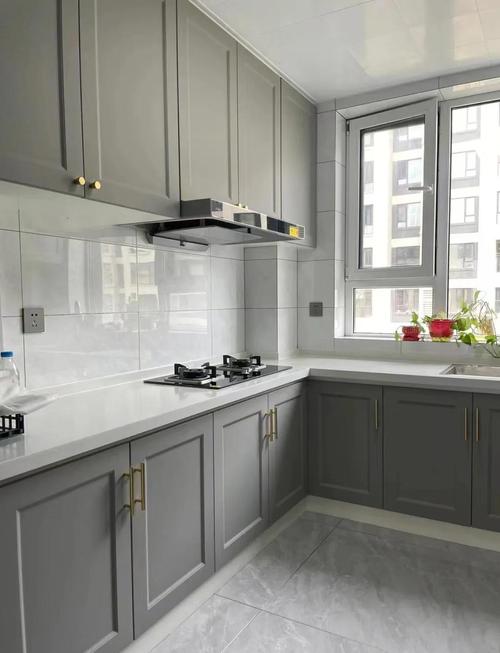 厨房瓷砖选择需要注意哪些风水讲究？