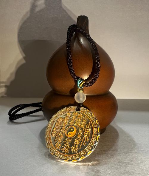 哪种命格驱邪效果最佳，阴气重的人佩戴哪种首饰最有效？